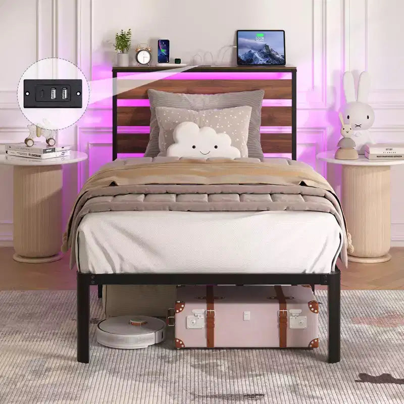 Cadre de lit double en métal avec station de recharge et lumières LED, gain de place, montage facile