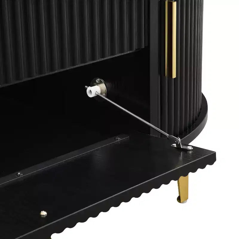 Table basse relevable avec rangement dissimulé et étagères coulissantes