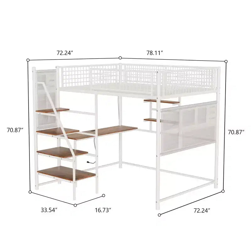 Lit mezzanine grandeur nature avec garde-corps de sécurité, bureau, échelles et étagères de rangement