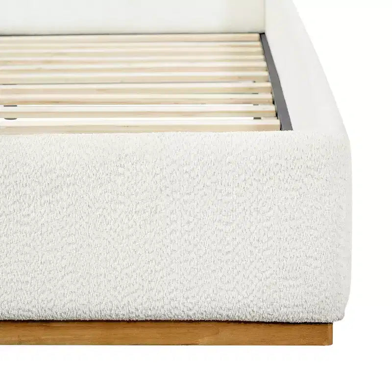 Lit plateforme capitonné de luxe avec tête de lit à oreilles, cadre de lit Queen/King Size avec pieds en bois d'hévéa massif, blanc